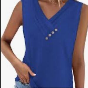 Cute blue tank top. Asymmetrical layered hem.